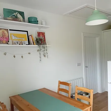 Privat bolig Twin With Shared Bathroom And Kitchen 3km From Centre Galway