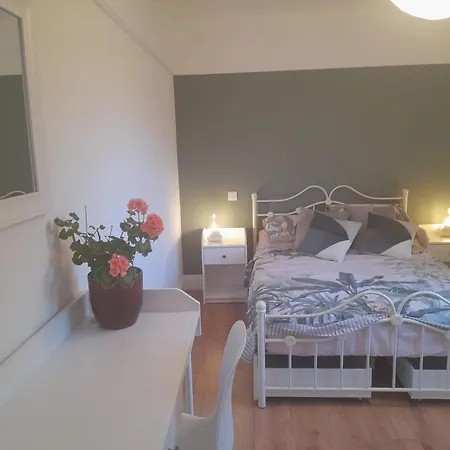 Privat bolig Twin With Shared Bathroom And Kitchen 3km From Centre *